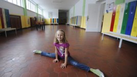 Защо е невъзможно да има шкафчета в училищата?