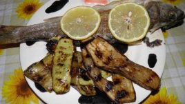 Лаврак на скара