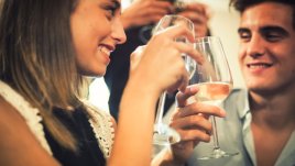 7 знака, че той се интересува от вас по грешния начин