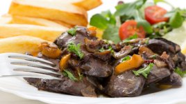 Салата с пилешки дробчета