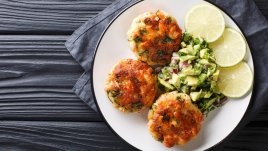 Сочни кюфтета от сьомга