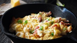 Карфиол с бекон и кашкавал на фурна