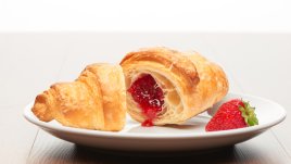 Лесни кроасани с ягодово сладко