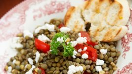 Салата с леща  и репички