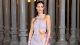 7 хитови цвята за пролет-лято 2025