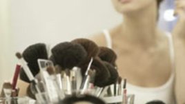 Хитринки за по-дълготраен грим в абитуриентската нощ