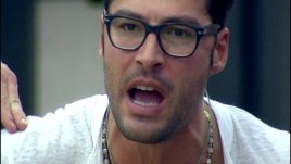 Мариан се изпокара със съквартирантите