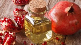 Масло от нар – за млада кожа и силна коса