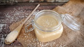 Хапвайте сусамов тахан при запек и артрит 