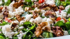 Салата със сирене „Котидж“