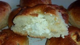 Питки със сирене и шунка