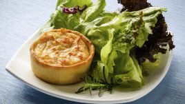 Тарти с гъби и синьо сирене 