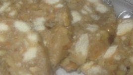 Сладък салам с локум и мед