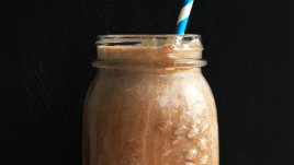 Смути с банан и кафе