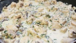 Дробчета с гъби и сметана