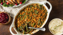 Френска касерола с лук и зелен боб