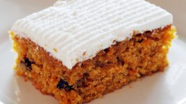 Морковена торта с орехи и канела