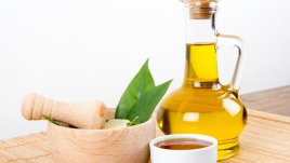 Домашен сироп за кашлица с мед, зехтин и лимон 