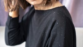 Край на белия прах по раменете! Маска с банан спира пърхота