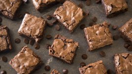 Брауни с шоколад и тахан