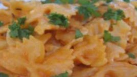 Макарони с топено сирене на фурна