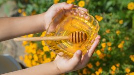 Защо бебетата не могат да ядат мед?