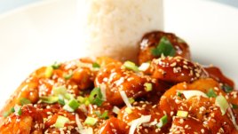 Медено пиле със сусам