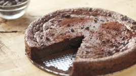 Шоколадова торта без брашно