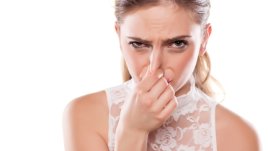 Какво причинява лошата телесна миризма?