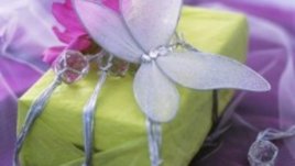 “Аз жената” на 6 години