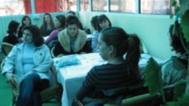 Училище за бъдещи родители в Казанлък, скоро и в други градове