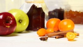 Конфитюр с ябълки и канела 