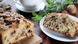 Кекс с орехи, рикота и шоколад