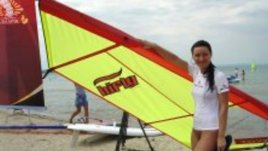 July morning и сърфиращи дами 