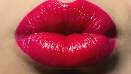 Здрави устни и изкусително червило - къде е балансът?