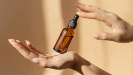 Масло от бяла ливадина – антиоксиданти за по-малко бръчки