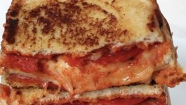 Бърза пица сандвич