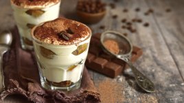 Мока тирамису в чаша 