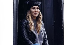 Цвети Пиронкова чака бебе