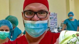 Д-р Енчев и Теди Велинова имат дъщеря