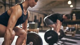 Как вдигането на тежести се отразява на жените
