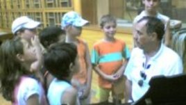 Представление за деца с увреден слух