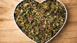 Маска за проблемна кожа със зелен чай