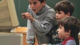 85 % от родителите са фейсбук-детективи