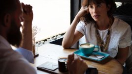 Навици, с които отблъсквате хората