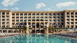 Лятна почивка, спа преживяване и среща с морето в Astor Garden Hotel