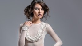 Как да си направите лента за коса от колие