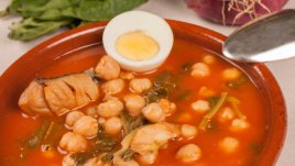 Пилешка супа с нахут