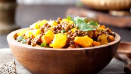 Арабска салата с леща и подправки