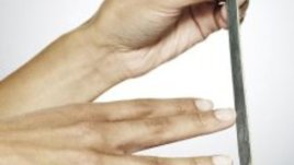 Домашен маникюр и педикюр